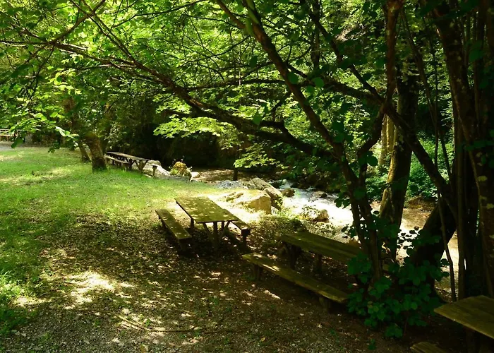 Alojamento de Acomodação e Pequeno-almoço Rifugio Montano